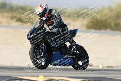 media/Dec-01-2025-Moto Forza (Mon) [[2daa91e15f]]/3-Beginner Group/Session 3 (Turn 3)/
